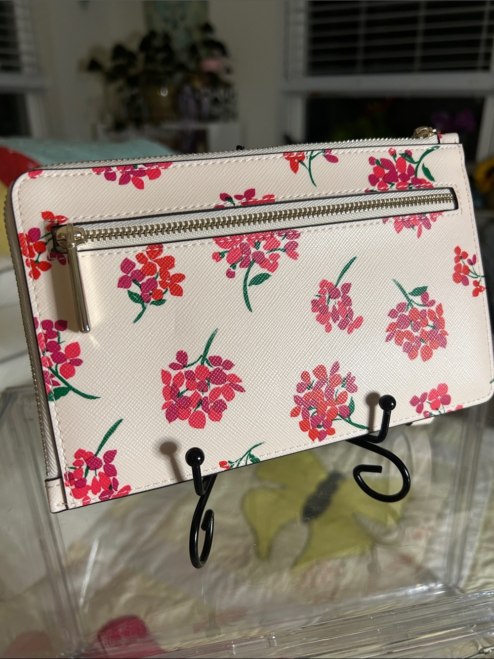 kate spade Staci L Zip Wristlet Fresh Peach Floral Print 7.75”x 4.75” NWOT - Picture 3 of 5